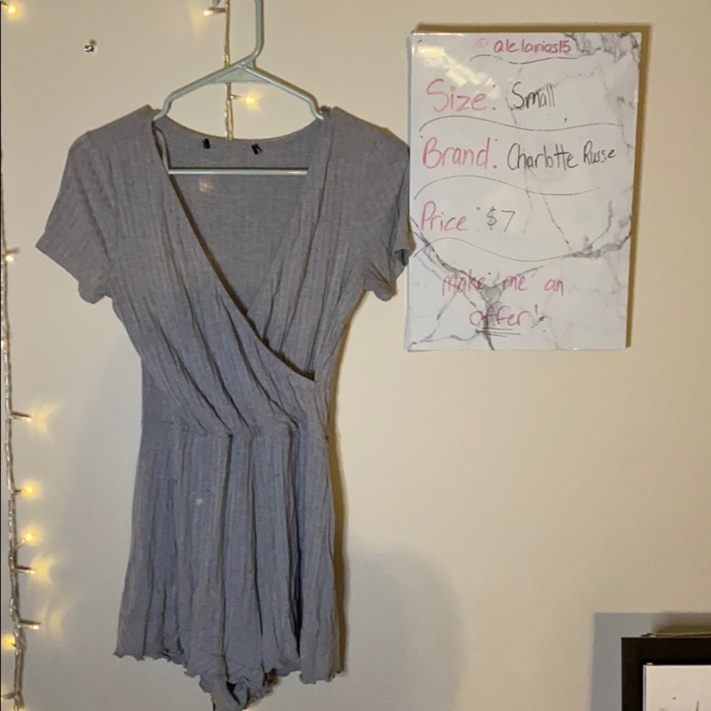 🌸 5 for $25 🌸 ruffled romper